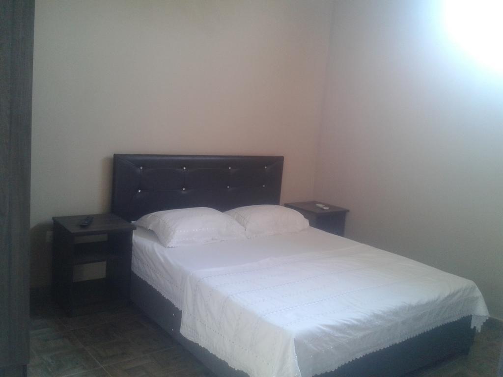 Hotel Maxim Mini Batumi Pokoj fotografie